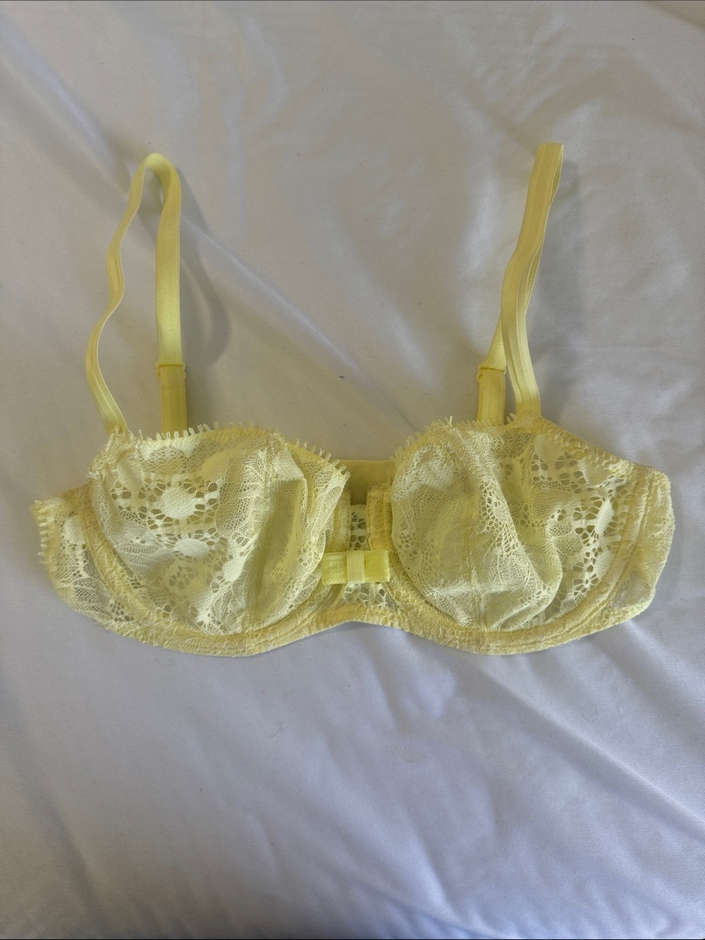 Chantelle Yellow Lace Underwire Bra